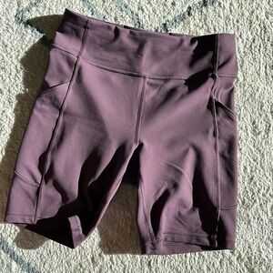 Lululemon Invigorate High Rise Short 8’’ (Grape Thistle)